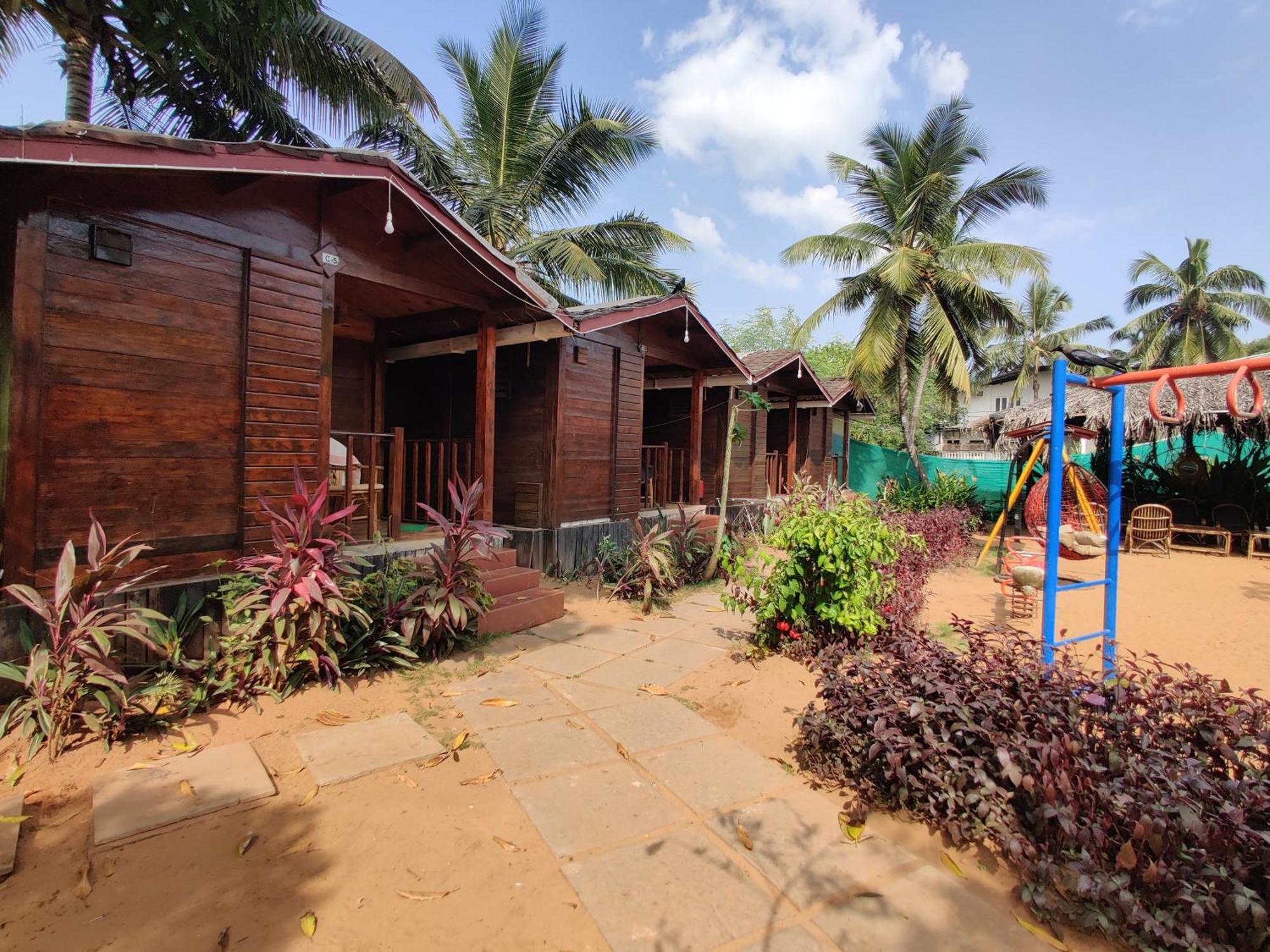 Beach Cottages - Pousada Donaciana Baga Exterior foto